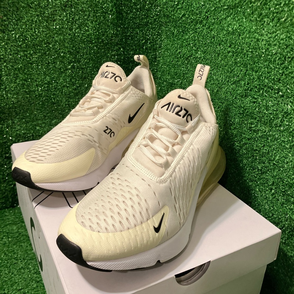 Nike Air Max 270 Women’s size 9.5 Sneakers